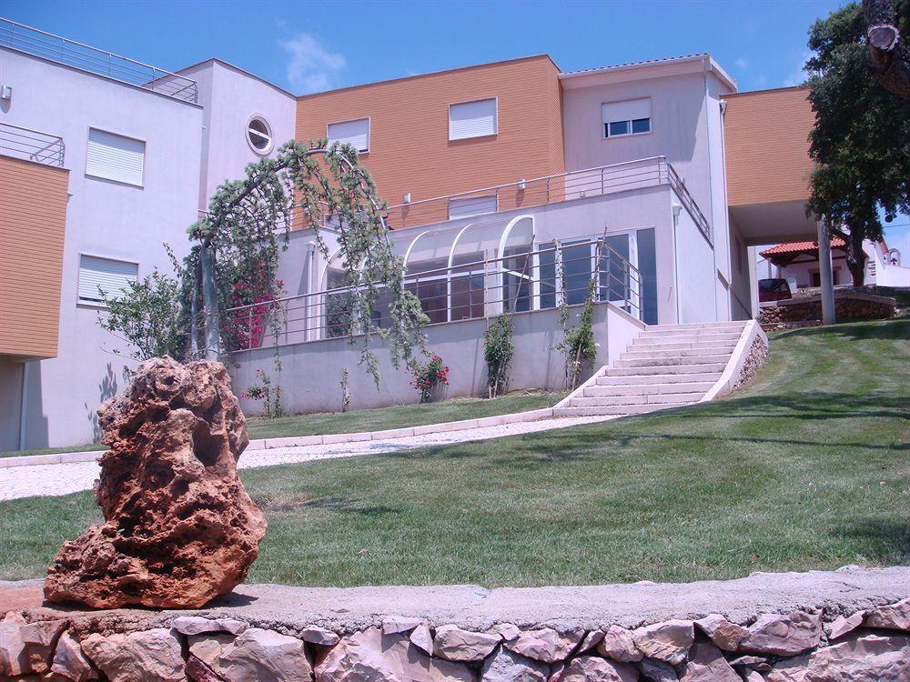 فندق تومارفي  Residencia Santa Marta المظهر الخارجي الصورة